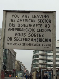 Checkpoint Charlie_leavingUSA